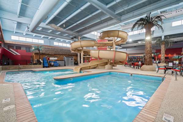 Pool - Ramada Hotel & Suites Sioux Falls Airport - I-29, Exit 81