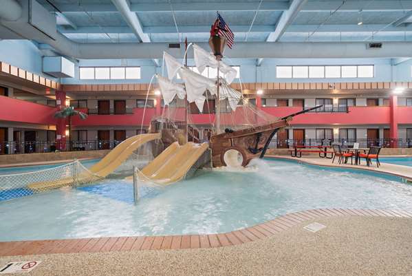 Pool - Ramada Hotel & Suites Sioux Falls Airport - I-29, Exit 81
