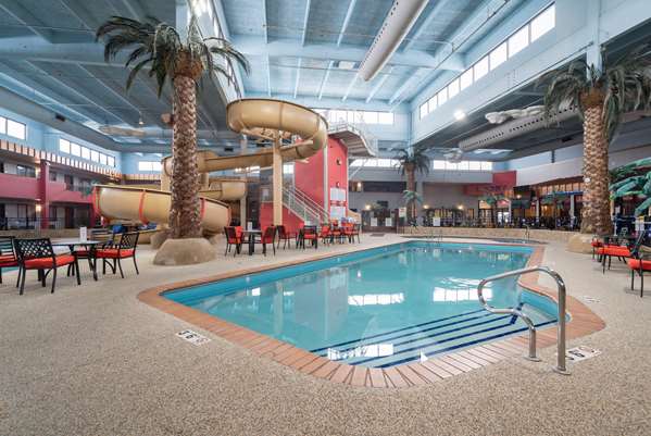 Pool - Ramada Hotel & Suites Sioux Falls Airport - I-29, Exit 81