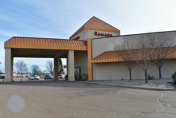 Exterior view - Ramada Hotel & Suites Sioux Falls Airport - I-29, Exit 81