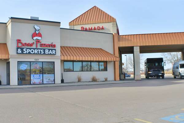 Exterior view - Ramada Hotel & Suites Sioux Falls Airport - I-29, Exit 81