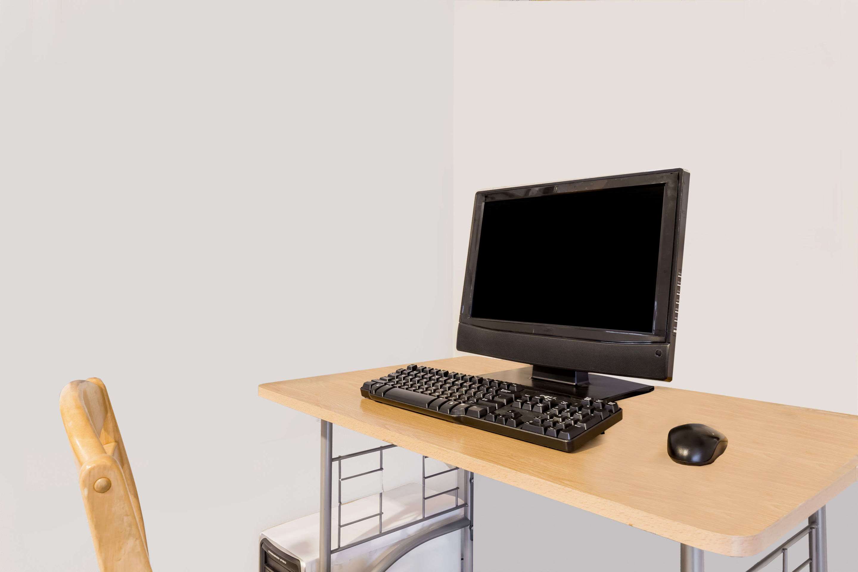 Business Center | Days Inn by Wyndham Ocean Shores