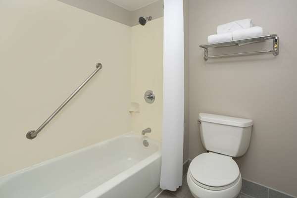  - Days Inn Airport Denver