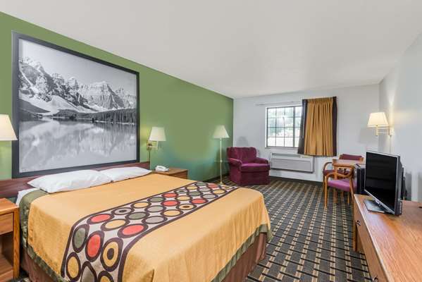  - Super 8 Hotel Coshocton