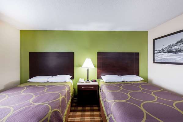  - Super 8 Motel Bangor - I-95, Exit 182B