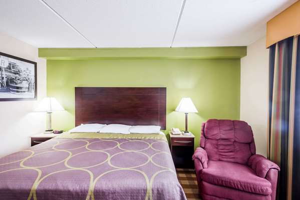  - Super 8 Motel Bangor - I-95, Exit 182B