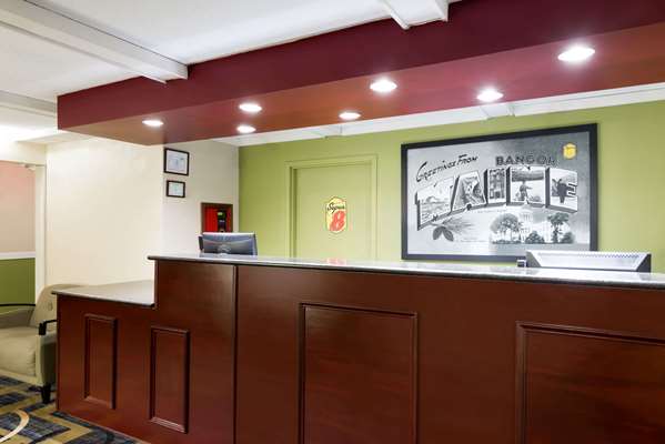  - Super 8 Motel Bangor - I-95, Exit 182B