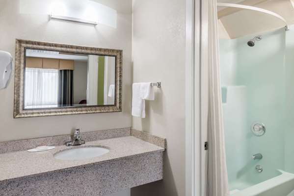  - Super 8 Motel Bangor - I-95, Exit 182B