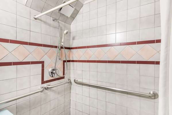  - Super 8 Motel Bangor - I-95, Exit 182B