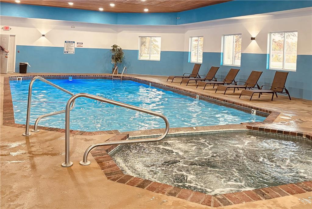 SUPER 8 BY WYNDHAM ESCANABA, photo 4