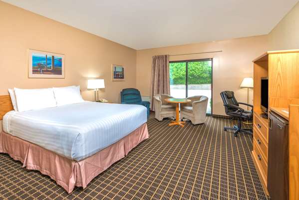  - Howard Johnson Inn Tillsonburg
