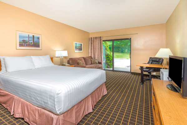  - Howard Johnson Inn Tillsonburg
