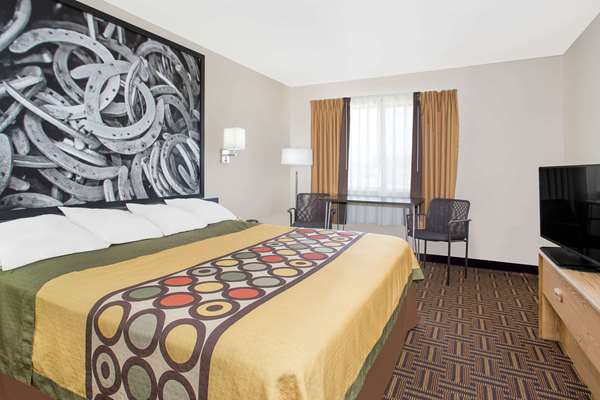  - Super 8 Hotel Bloomfield - I-25, Exit 242