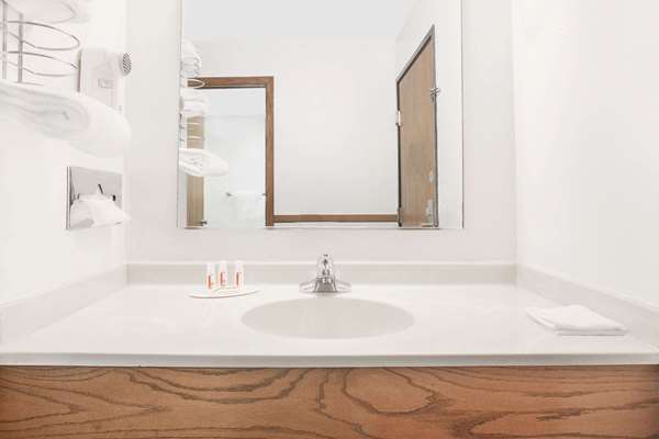  - Super 8 Motel Chillicothe