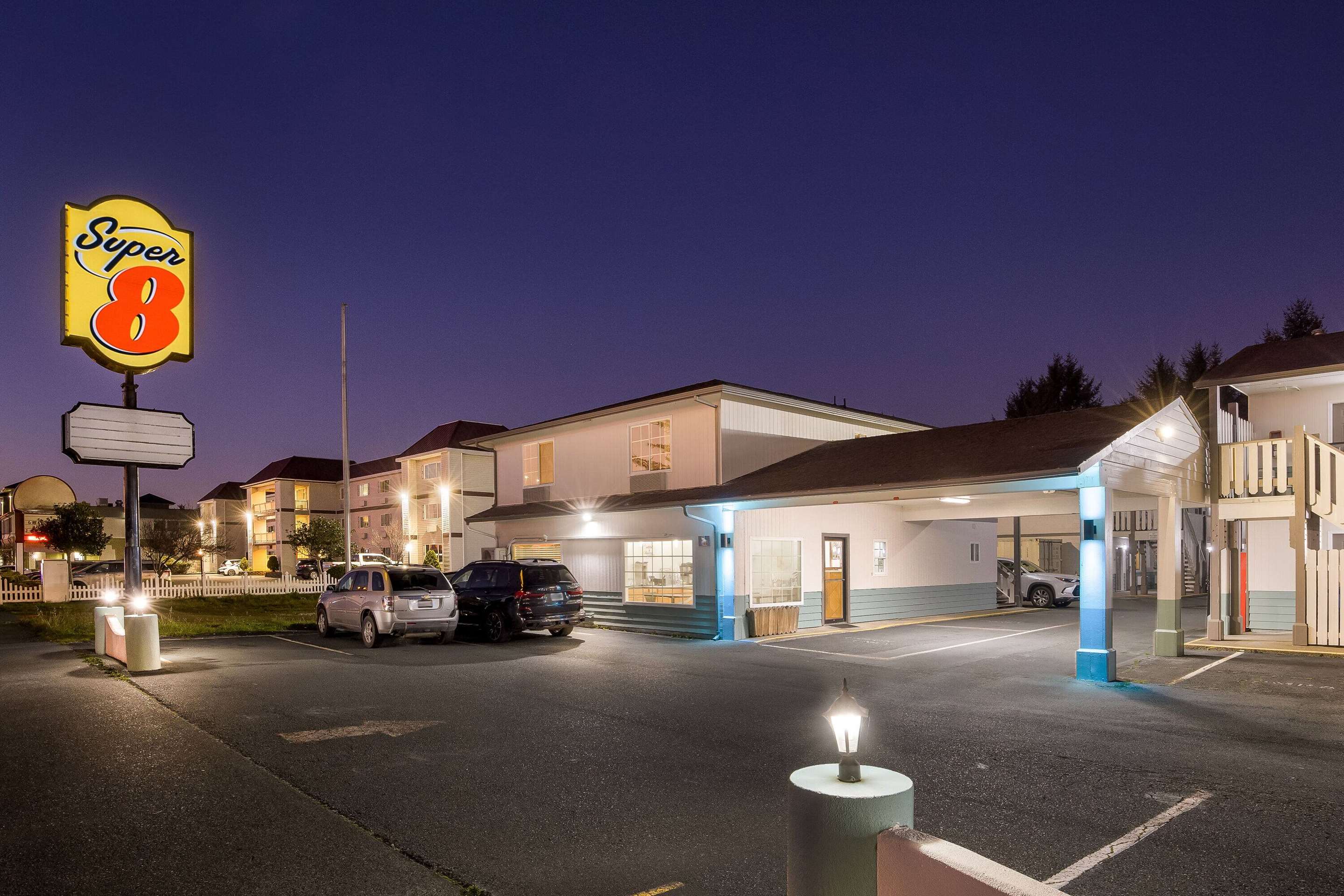 Exterior | Super 8 by Wyndham Crescent City
