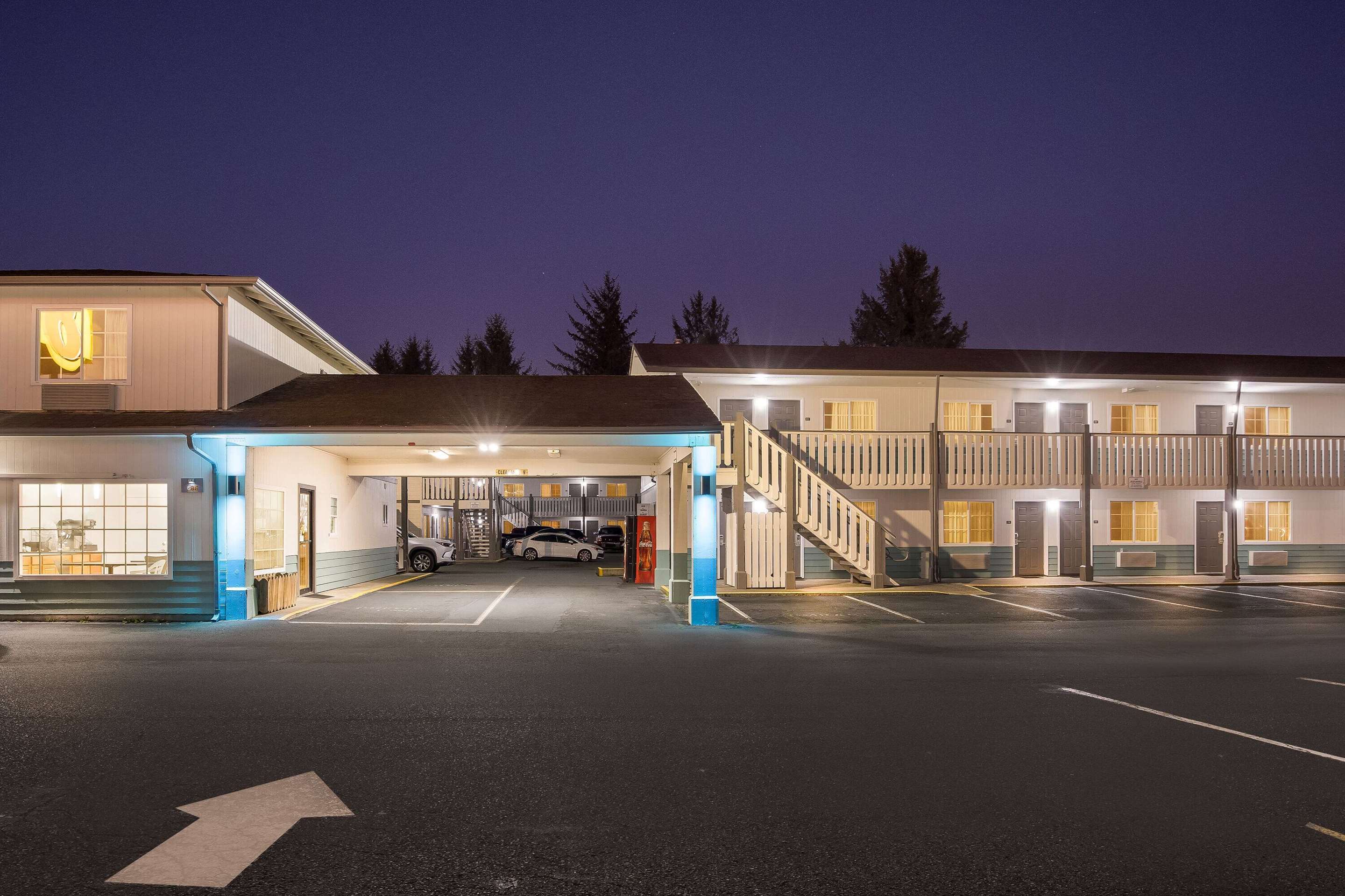 Exterior | Super 8 by Wyndham Crescent City