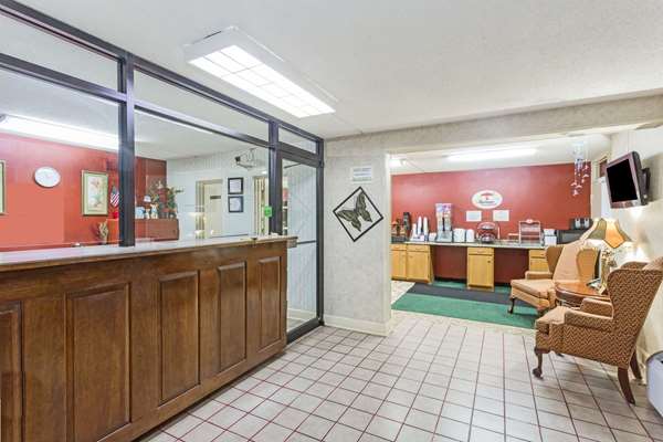  - Super 8 Motel Tifton - I-75, Exit 63A