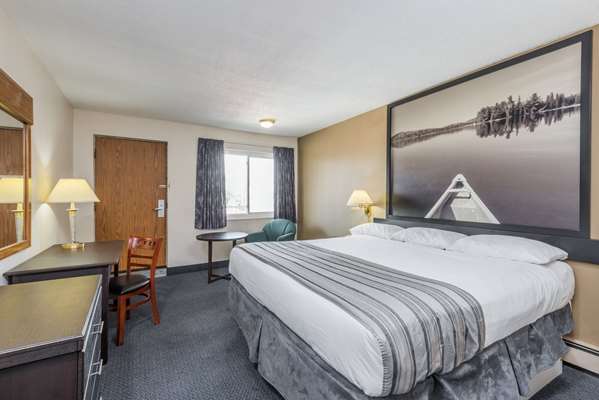  - Super 8 Hotel Guelph