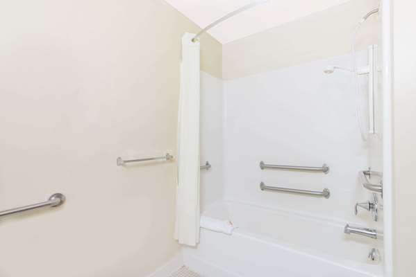  - Super 8 Hotel Webster