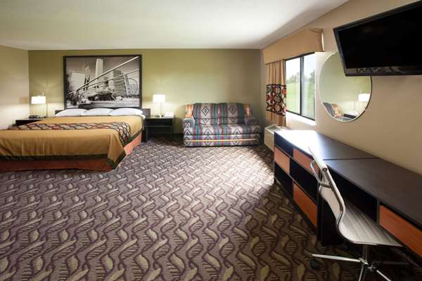 Suite - Super 8 Hotel Dwight - I-55, Exit 220