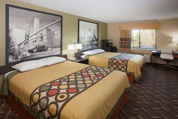 Suite - Super 8 Hotel Dwight - I-55, Exit 220