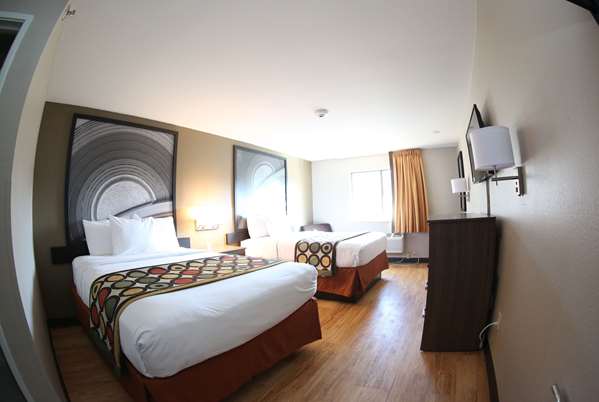  - Super 8 Hotel Portsmouth