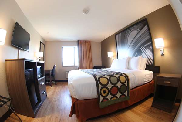  - Super 8 Hotel Portsmouth