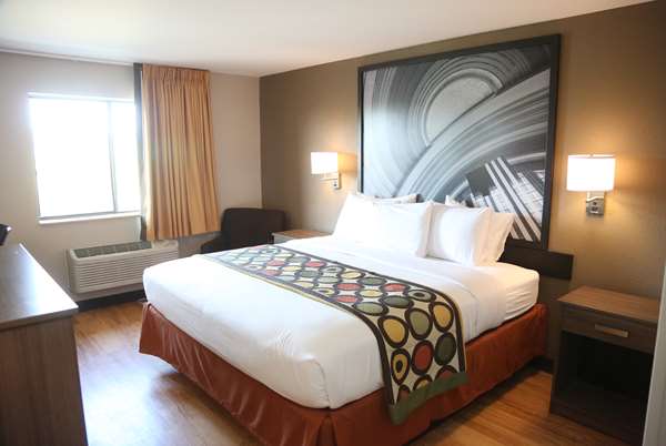  - Super 8 Hotel Portsmouth