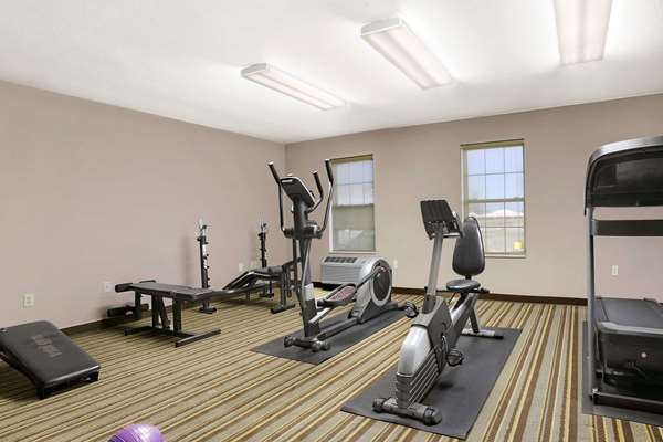 Fitness/ Exercise Room - Super 8 Motel Strafford - I-44, Exit 88