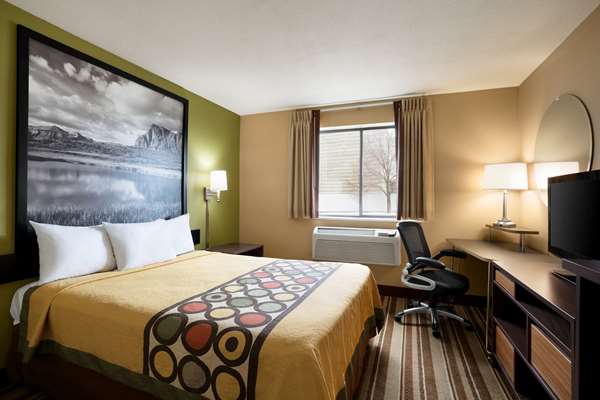  - Super 8 Hotel South Jordan - I-15, Exit 293