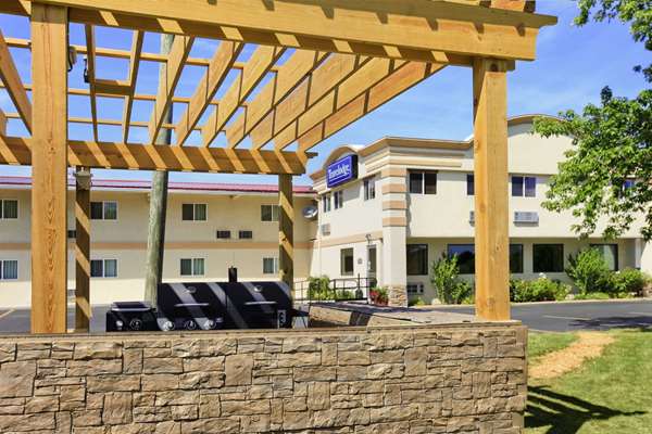 Exterior view - Travelodge Lima - I-75, Exit 125