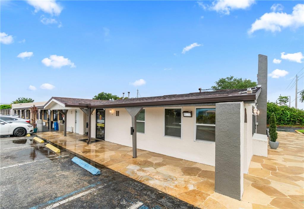 Super 8 Lantana West Palm Beach