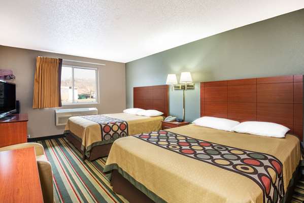  - Super 8 Hotel Clearfield - I-80, Exit 120