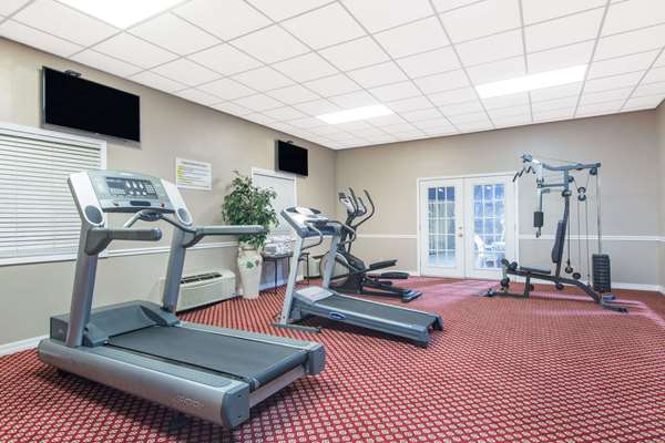 Fitness/ Exercise Room - Super 8 Motel Temple - I-35, Exit 297