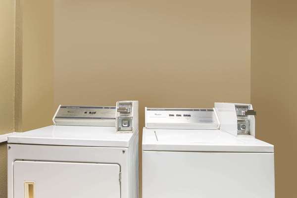 Amenities - Super 8 Motel Temple - I-35, Exit 297