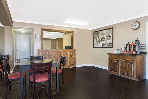  - Super 8 Motel Temple - I-35, Exit 297