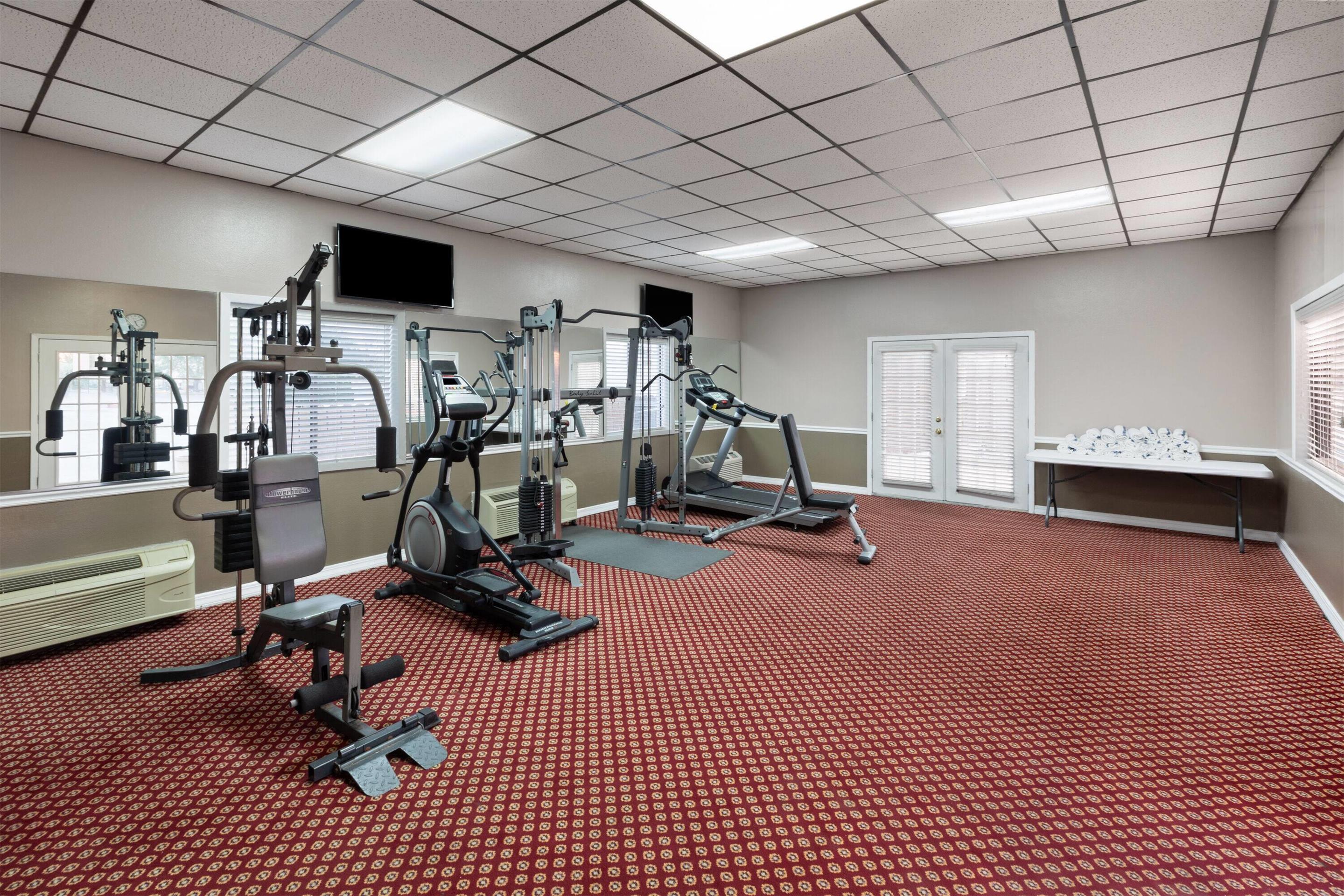 Health club fitness center gym | Super 8 by Wyndham Temple