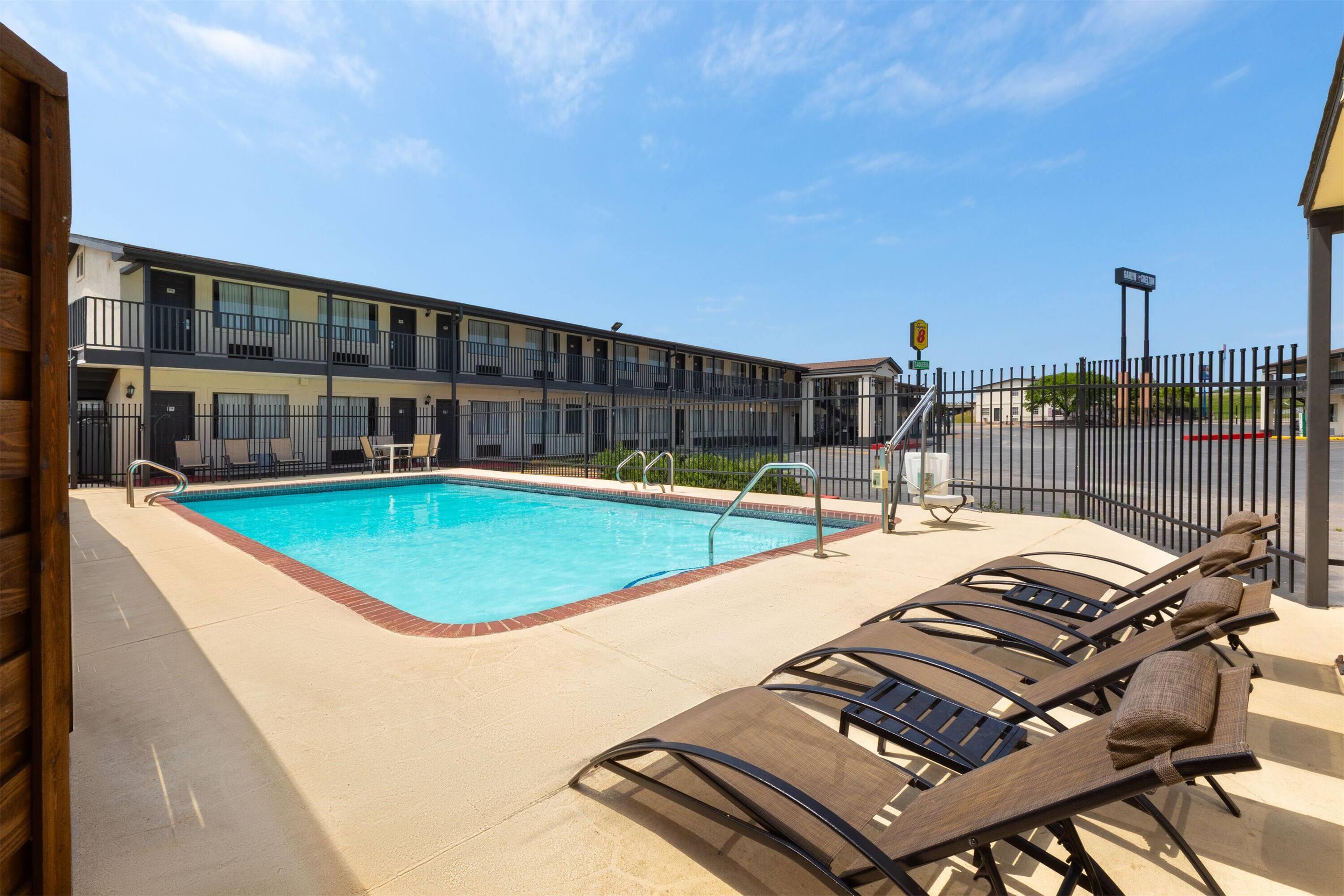 Pool - indoor | Super 8 by Wyndham Temple