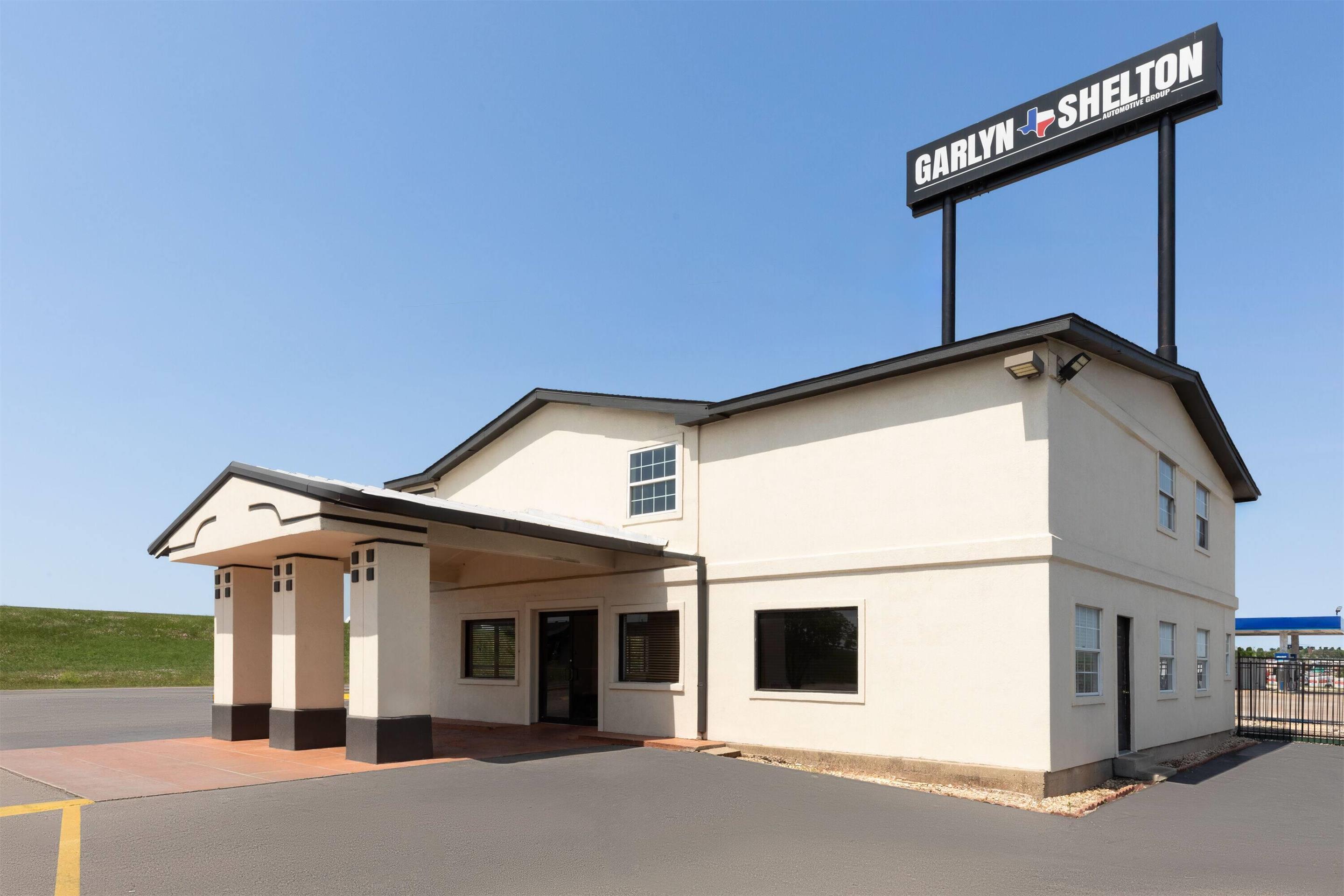 Exterior | Super 8 by Wyndham Temple