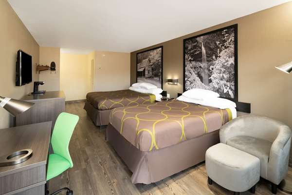  - Super 8 Motel Berham Drive Cleveland - I-75, Exit 27