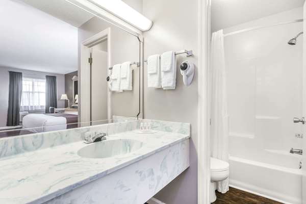  - Super 8 Motel Madison