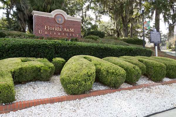  - Super 8 Motel Madison