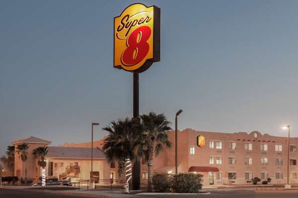 Exterior view - Super 8 Hotel Yuma