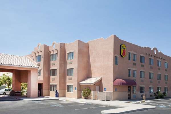 Exterior view - Super 8 Hotel Yuma