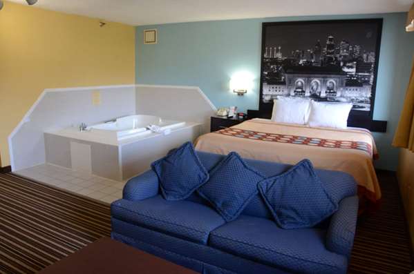  - Super 8 Hotel Warrenton