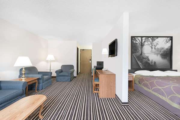  - Super 8 Hotel Morris