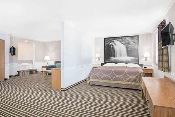  - Super 8 Hotel Morris