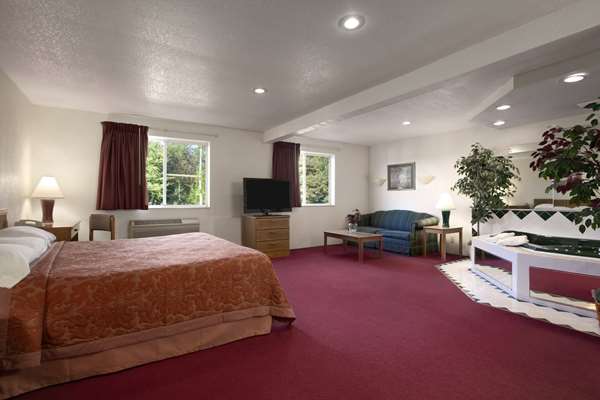  - Super 8 Hotel Johnstown