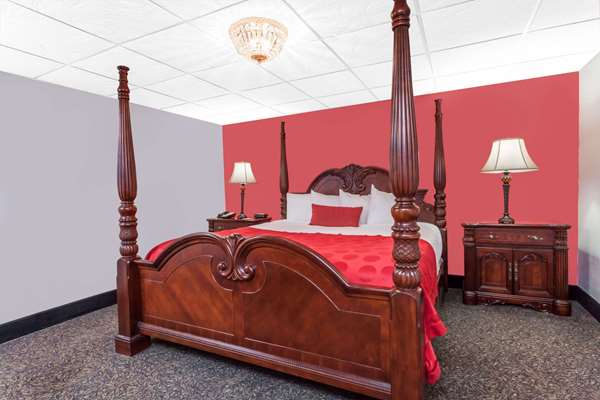 Suite - Ramada Inn Henderson