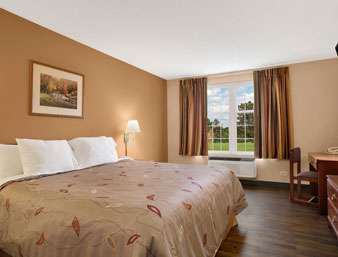  - Days Inn Madisonville